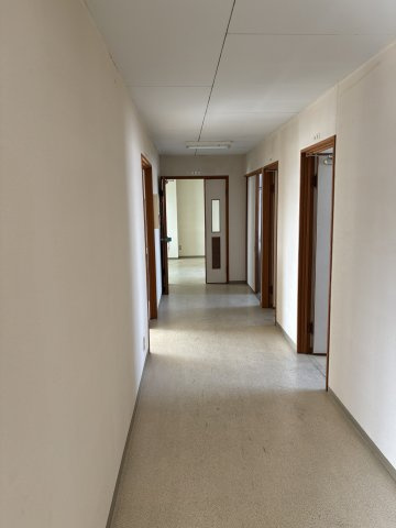 ６６８１４　安八郡輪之内町楡俣中古工場