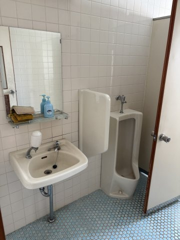 ６６８１４　安八郡輪之内町楡俣中古工場
