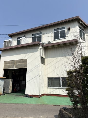 ６６８１４　安八郡輪之内町楡俣中古工場の外観