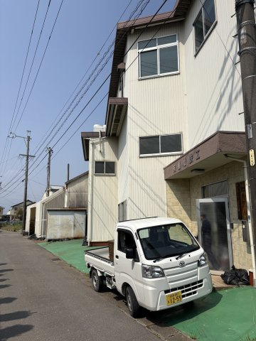６６８１４　安八郡輪之内町楡俣中古工場の外観