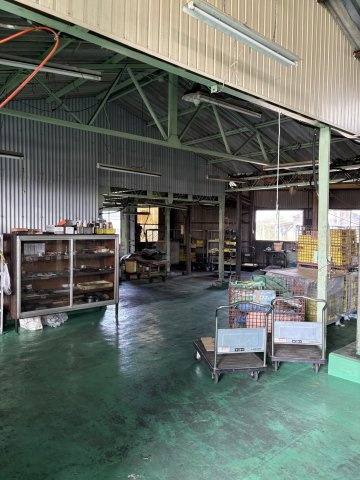 ６６８１４　安八郡輪之内町楡俣中古工場
