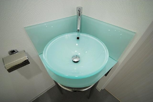AFFLUENCE難波EASTの洗面所