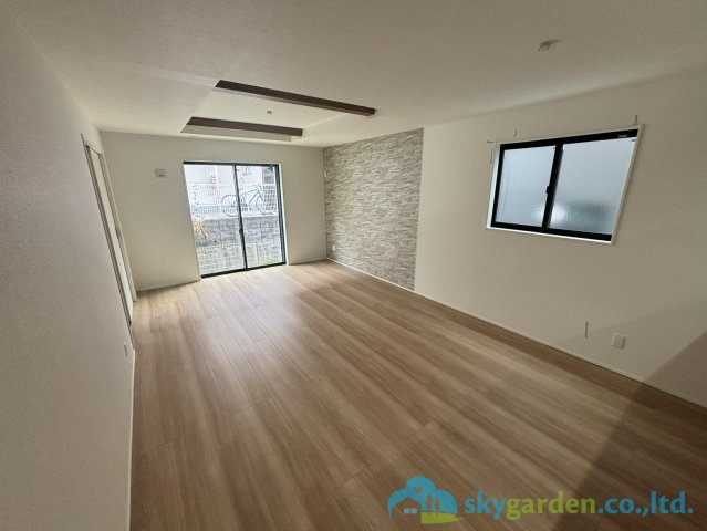 平塚市御殿4丁目15期　新築戸建　全5棟5号棟の居間・リビング