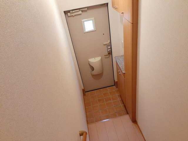 サンリットヒルの玄関