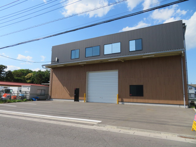 三郷市彦川戸１丁目の倉庫