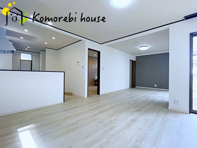 上尾市原市　中古戸建ての居間・リビング|26.7.16　撮影済み