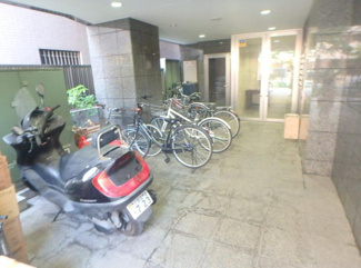 【エントランス】