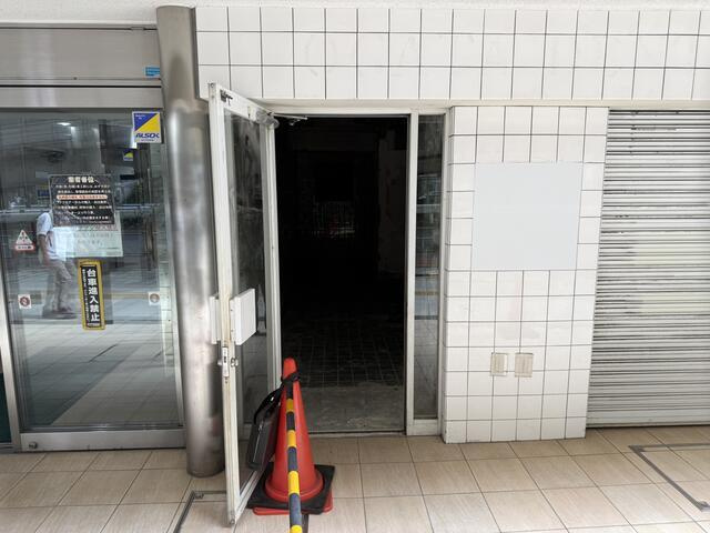 マンション池尻のエントランス| 