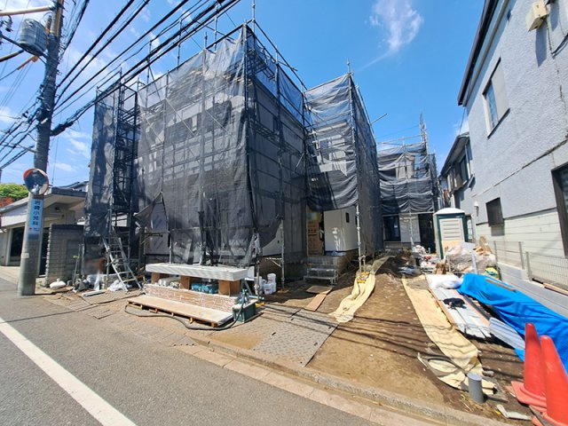 【外観】 | 練馬区大泉学園町8丁目　新築一戸建住宅　全2棟　(保谷店) | 2026年4月撮影/住宅性能表示制度6項目において最上等級を取得！(耐震等級(倒壊防止)・耐震等級(損傷防止)・耐風等級・劣化対策等級・維持管理対策等級・ホルムアルデヒド対策等級)