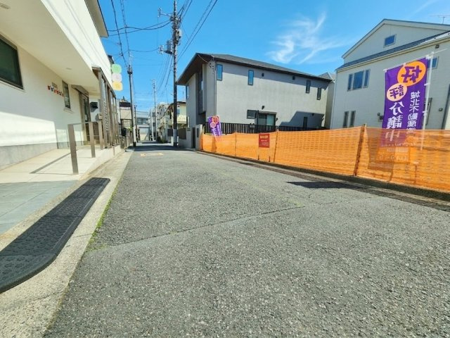 中野区沼袋3丁目 全2区画 A区画の前面道路含む現地写真|西武新宿線「沼袋」駅徒歩3分の快適な立地
中野駅も利用可能
中央線・東西線「中野」駅徒歩23分です
生活しやすい住環境です