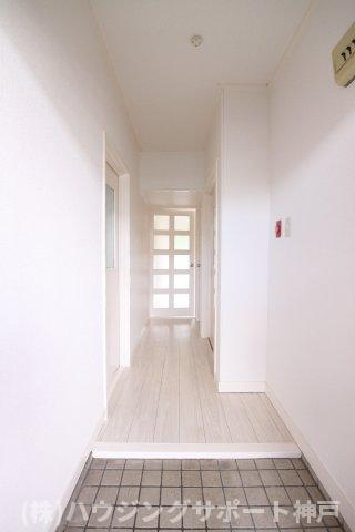 リバーサイドハイツの玄関