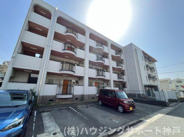 リバーサイドハイツの外観