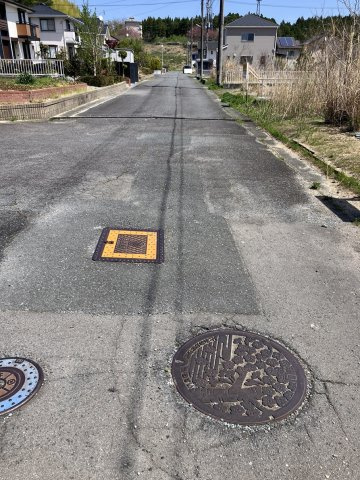 富岡町小浜 売土地の前面道路含む現地写真