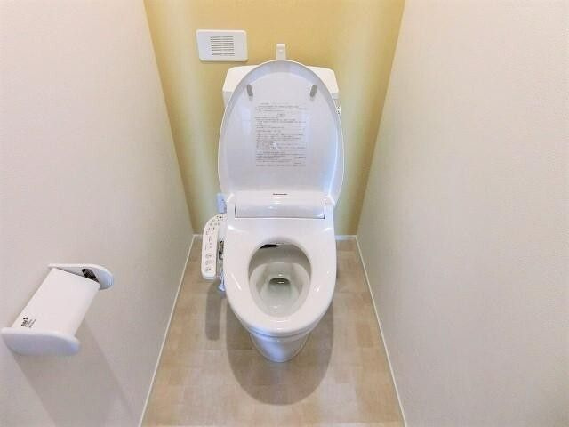 エルメゾン国分　Ｄ棟のトイレ