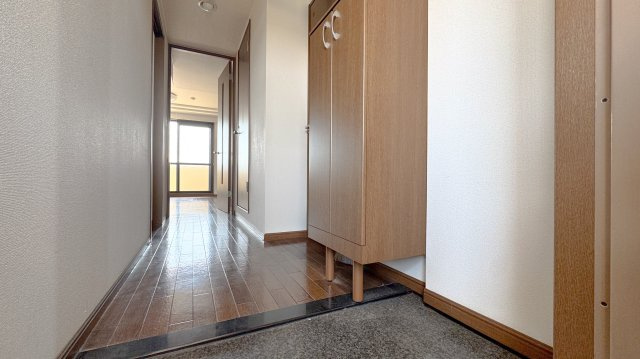 ヒールコート沢田の玄関|※反転タイプの間取となります。