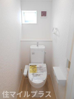 【トイレ】 | 鏡石町境新築一戸建て4棟 | 清潔感のあるトイレです