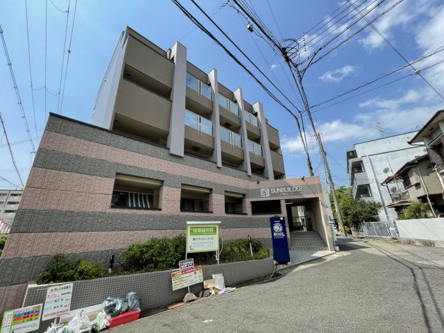 サンビルダー六甲山ノ手の外観