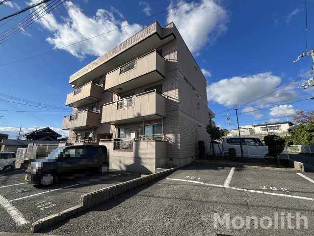ロイヤルコートⅠ番館の駐車場