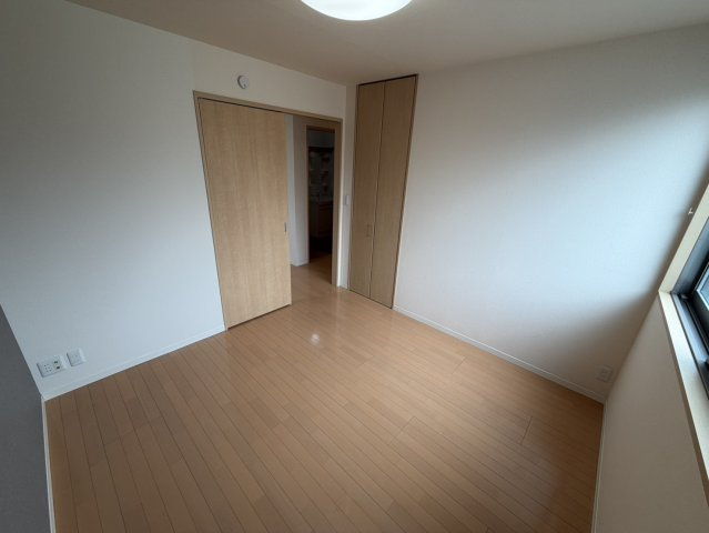 プレミアスの洋室