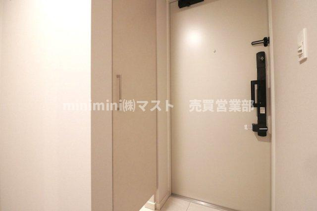ソルティア大手前の収納|◆背の高い大型のシューズボックスには靴やブーツなどがたくさん収納可能。
