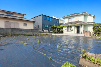 【周辺】 | ◆鎌倉市腰越1丁目　建築条件なし売地◆ | ◆子育て世代のスタッフもいますので、お客様目線での物件選び、ご提案が可能です。お問い合わせいただきました物件以外も多数ご紹介させていただきます。