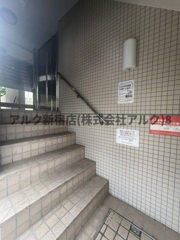 プロスパー下井草のエントランス