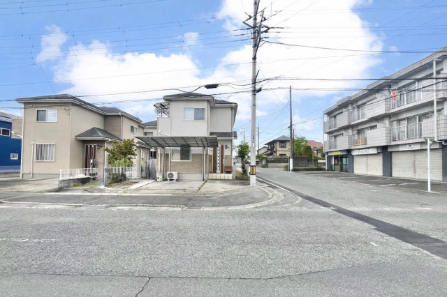 【中古戸建】高崎市大八木町の外観|■外観|シンプルで洗練されたデザインは住まう人の色に染まり、個性を映し出します♪本日見学可能(*＾＾*)