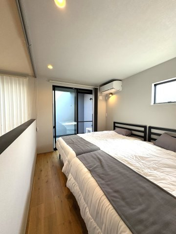 SHONAN MODERN VILLA — 辻堂、大人の感性に住む家の洋室