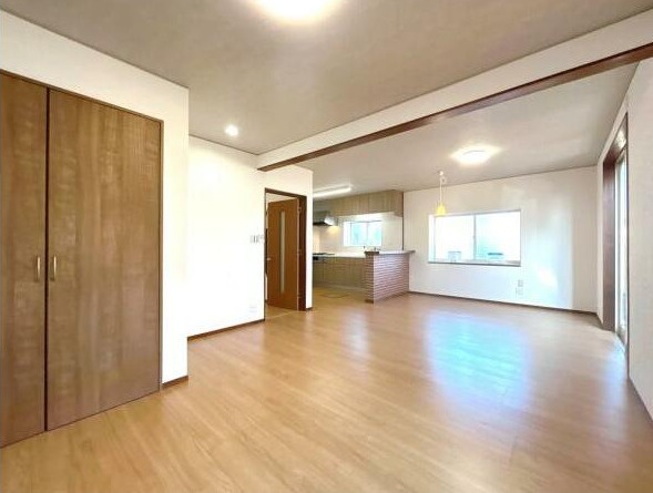 八代市築添町　戸建の居間・リビング