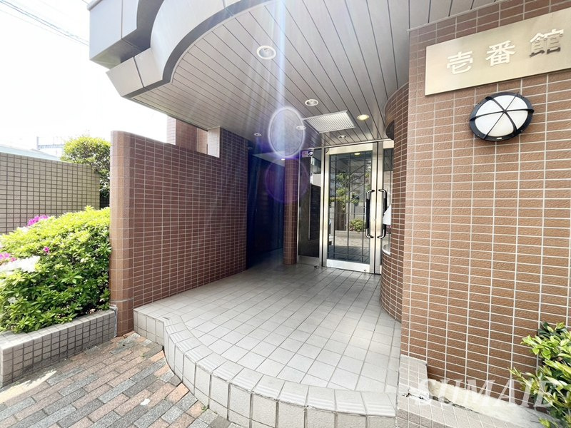 レールシティー大宮壱番館のエントランス