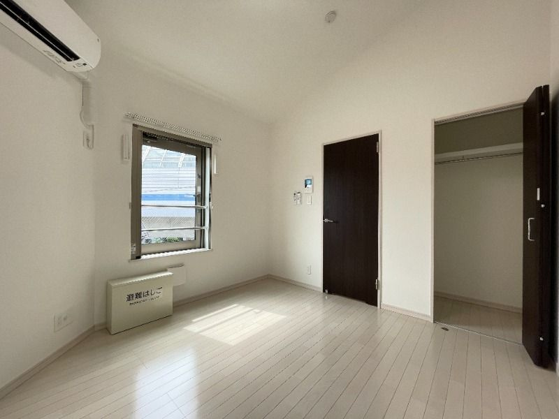COZY鎌倉の洋室