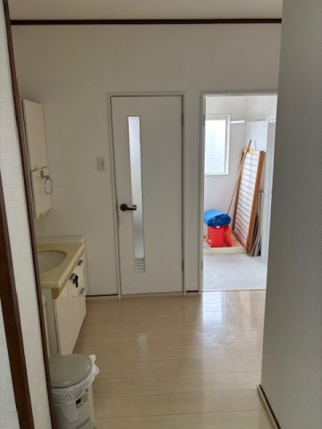 明田中央ビルの洗面所