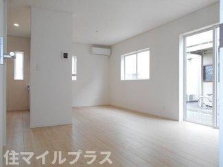 【居間・リビング】 | 鏡石町境新築一戸建て4棟 | 居間です