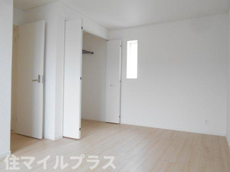【洋室】 | 鏡石町境新築一戸建て4棟 | 広々とした洋室です