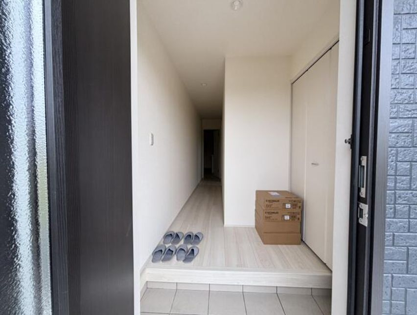 大久保町松蔭戸建の玄関
