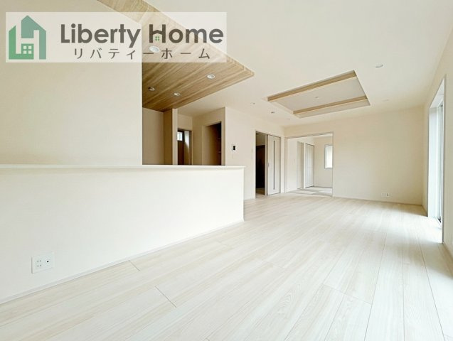 牛久市さくら台1丁目5期　新築戸建の居間・リビング