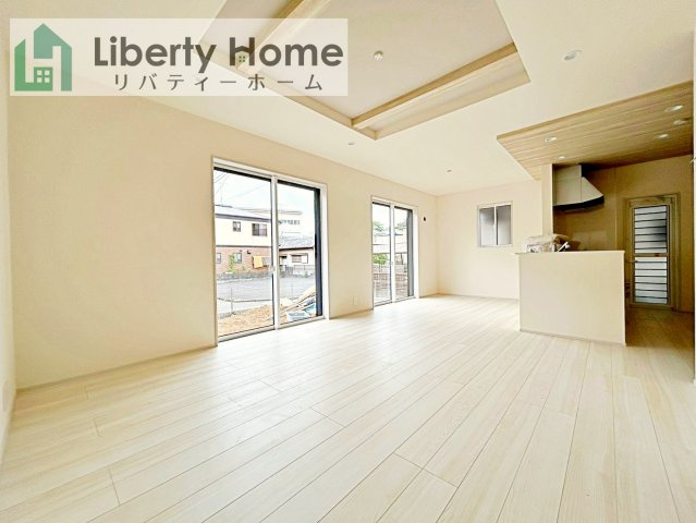 牛久市さくら台1丁目5期　新築戸建の居間・リビング