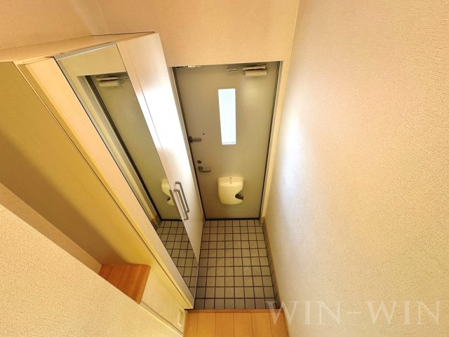 リベーラ Bの玄関