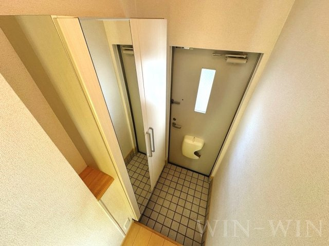 リベーラ Bの玄関