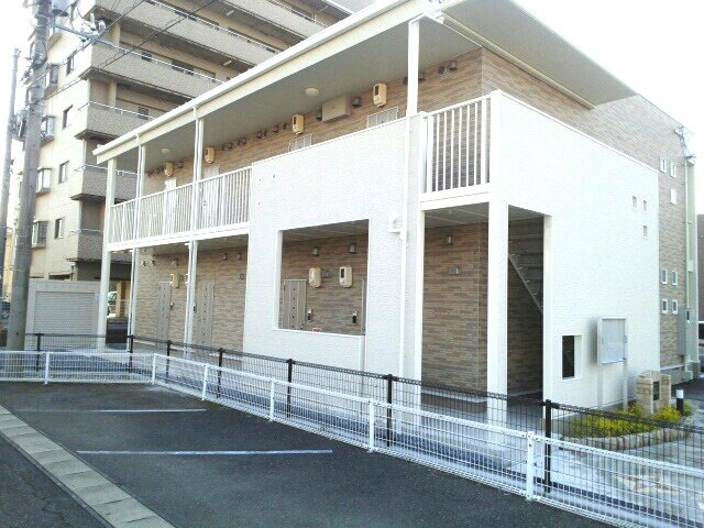 モダングランツＧの外観