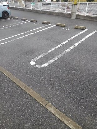 流川グランフォートの駐車場