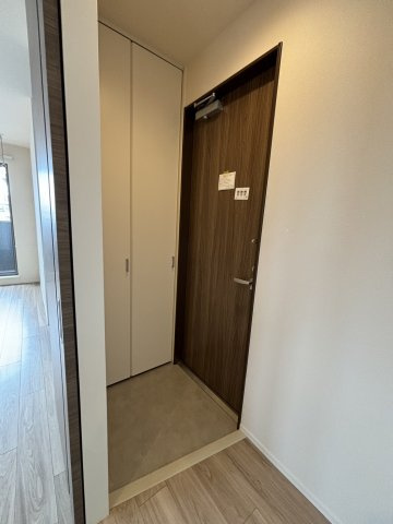 ＨＥＢＥＬＭＡＩＳＯＮ都筑　ＥＡＳＴの玄関