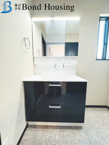 照明器具・エアコン各部屋完備　二見町西二見　新築限定1棟の独立洗面台