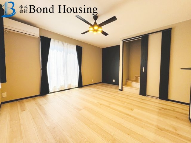 照明器具・エアコン各部屋完備　二見町西二見　新築限定1棟の洋室