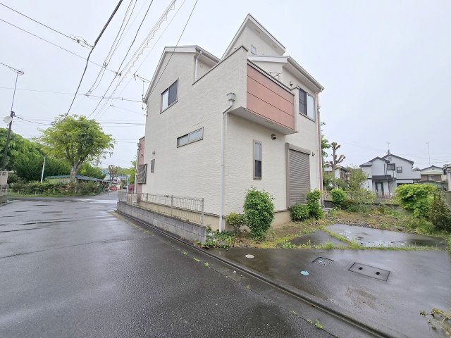 羽村市羽西1丁目　中古戸建の駐車場