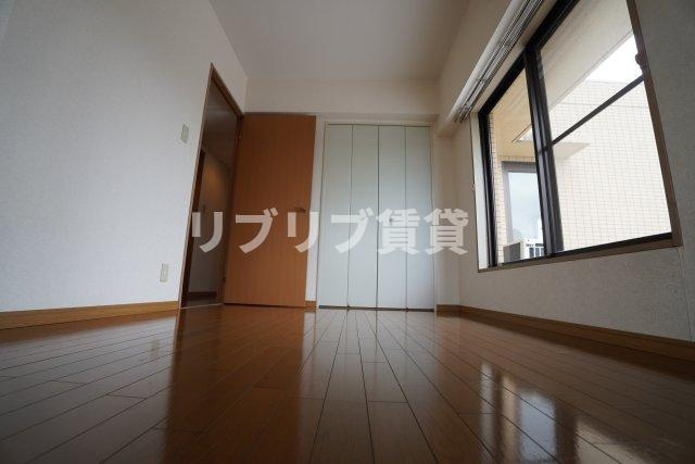 ダイアパレスヒルトップ・エフ千葉寺駅前の洋室