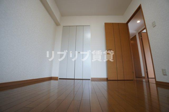 ダイアパレスヒルトップ・エフ千葉寺駅前の洋室