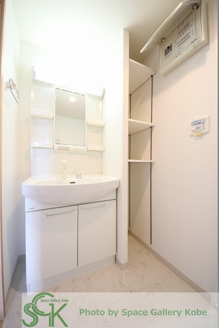 パレスマイセンの洗面所|※お部屋により仕様が異なる場合があります。