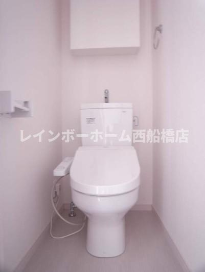 リブリ・ウィステリア小岩のトイレ