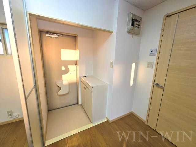 エルディムナツメ Dの玄関|イメージ（同建物内別部屋の写真です）